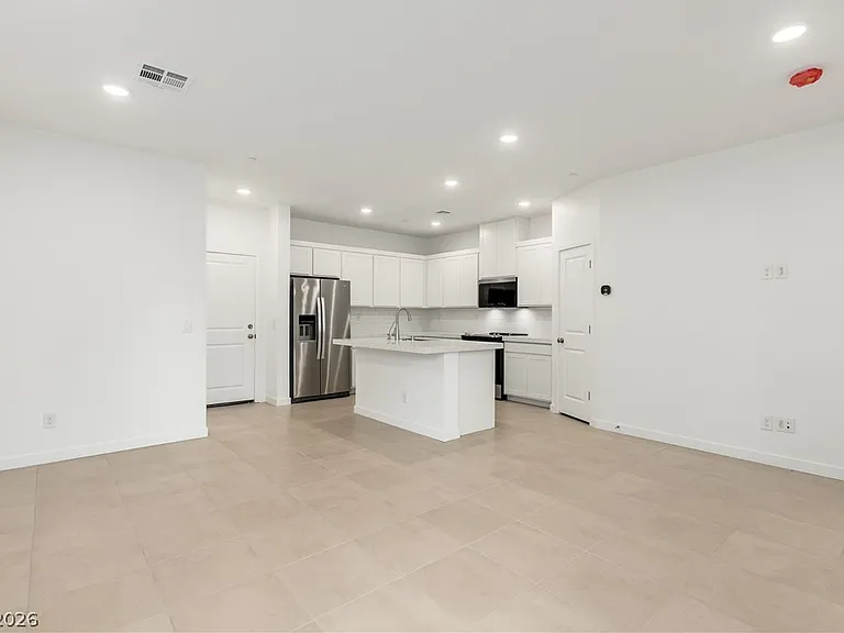 200 Wewatta Ave — Photo 7