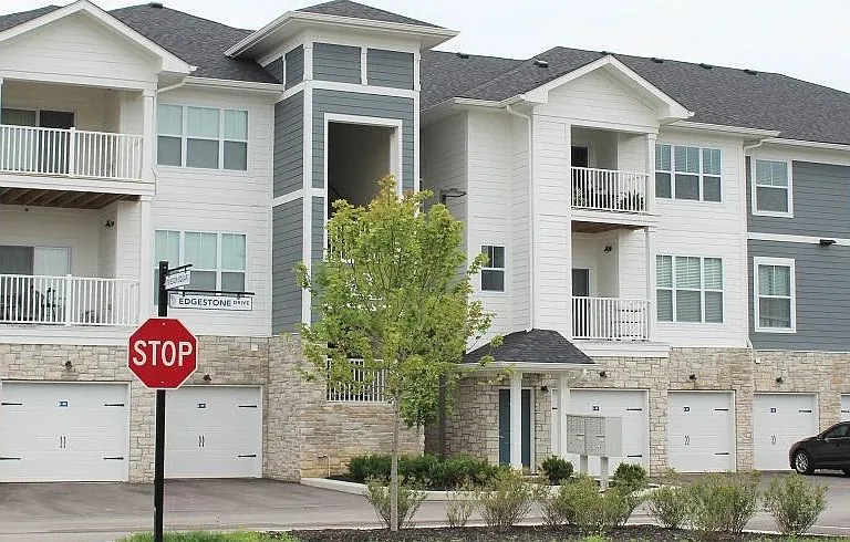 15001 Creekstone Way — Photo 6