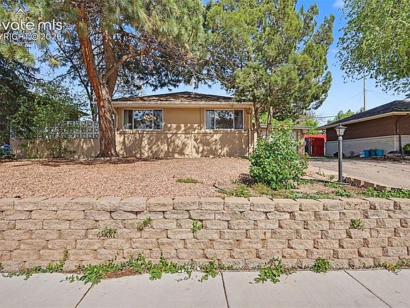 2nd image of 2023 N Circle Dr