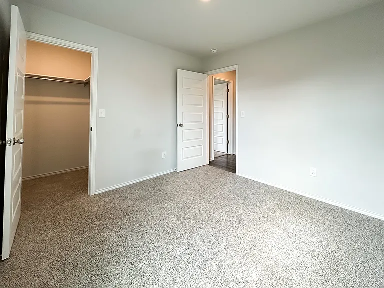 6217 Bradford Pear Ln — Photo 10