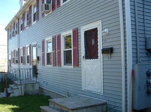 1st image of 231 E Haverhill St #C