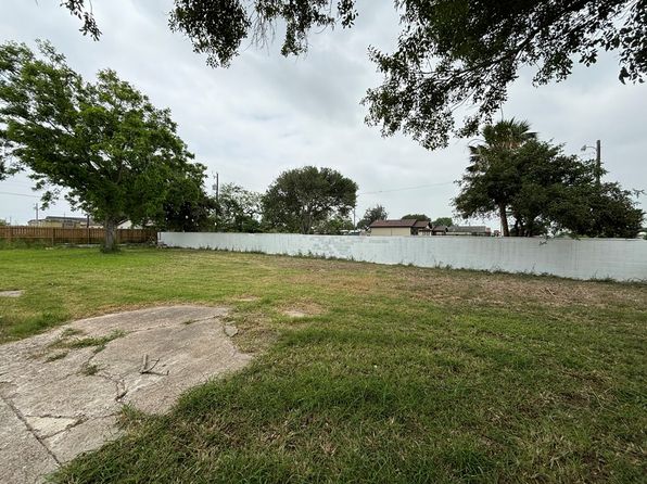 107 Buchanan Ave, Laguna Heights, TX 78578