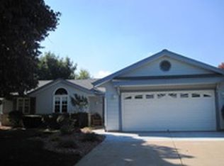 4405 S Regal Manor Dr, New Berlin, WI 53151