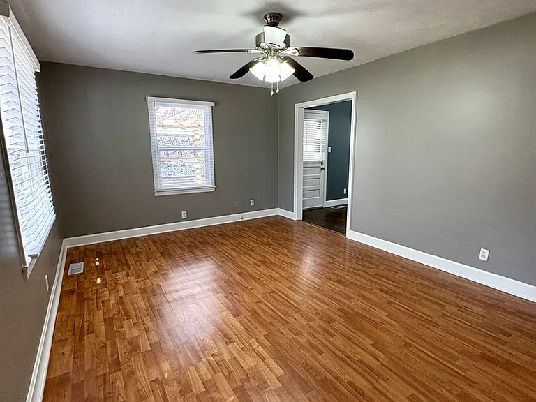 316 Fairview Dr — Photo 4