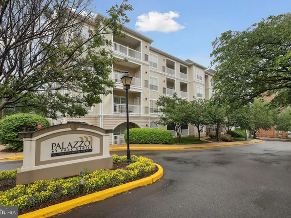 4561 Strutfield Ln APT 3218, Alexandria, VA 22311