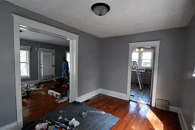 465 N Spring St — Photo 8