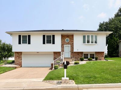 2511 Emerald Dr, Davenport, IA, 52804