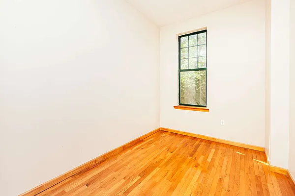 Rented by Nooklyn NYC LLC | media 14