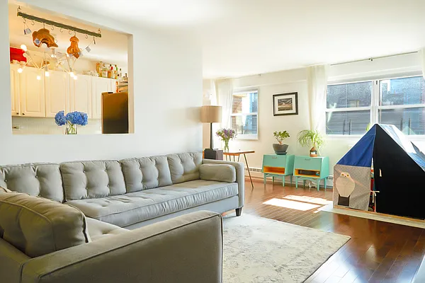 Sold by Compass | media 10