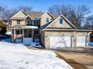 214 Galahad Pl N, Hudson, WI 54016
