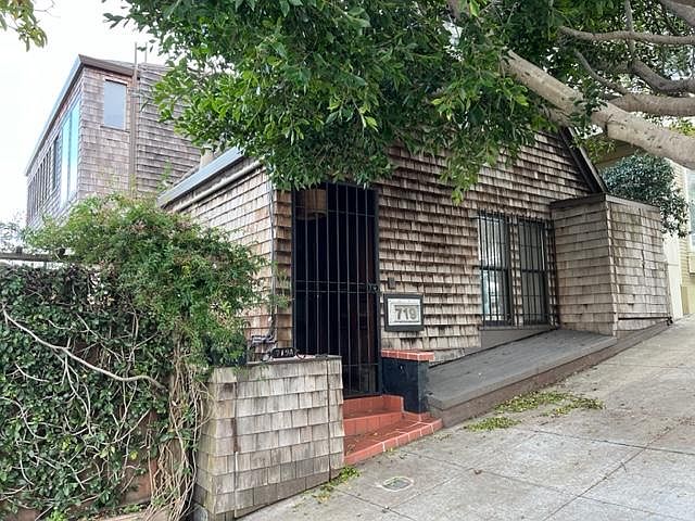1st image of 719A Rhode Island St #719A
