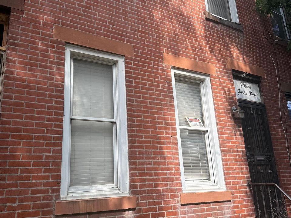 2nd image of 1542 S Bambrey St