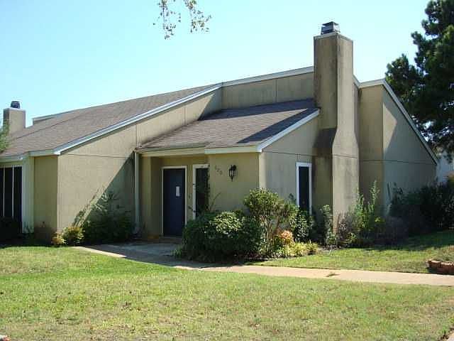1st image of 620 Kings Mountain Dr