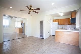4th image of 1011 Chula Vista Ave