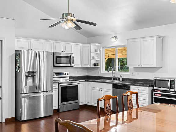 5th image of 15-1828 20th Ave