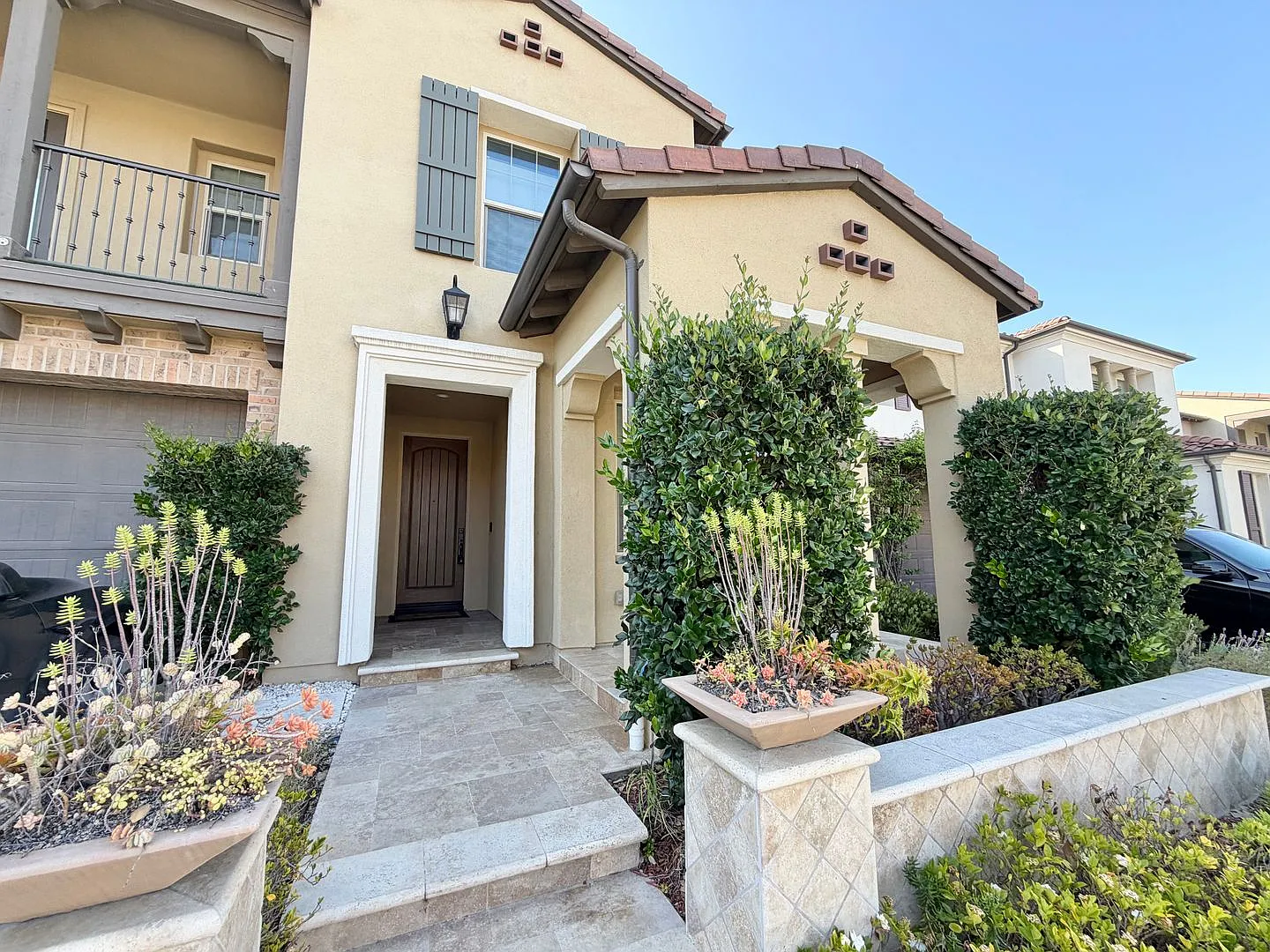 $1000 Off First Month! Gorgeous 4 Bed 3 Bath In The Desired Portola Springs — Photo 2