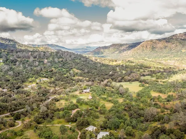 27780 Burrough Valley Rd, Tollhouse, CA 93667
