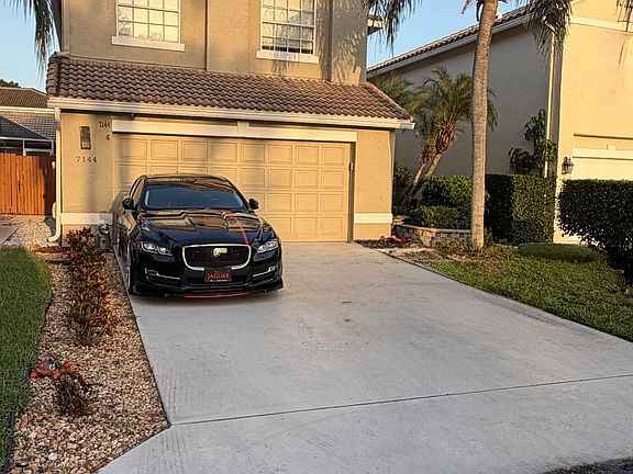 3rd image of 7144 CRAW KEY Way