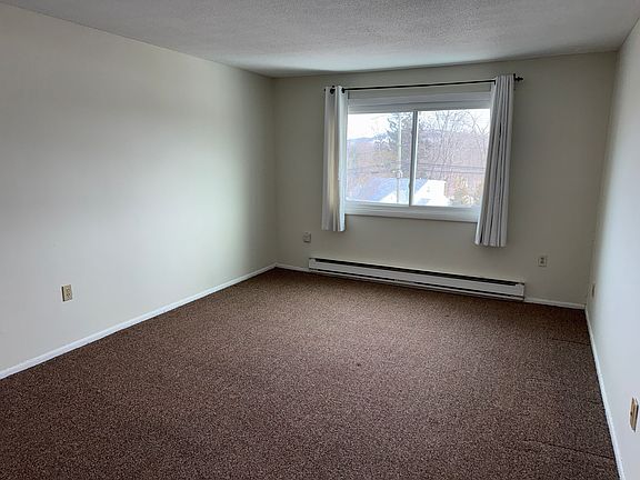 3rd image of 166 Gravel St APT C-1