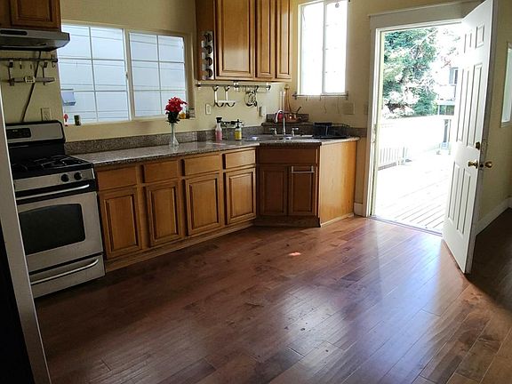 Kitchen view to balcony