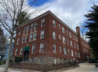 3039 Macomb St NW, Washington, DC 20008