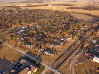 655 Orchid St SE, Demotte, IN, 46310