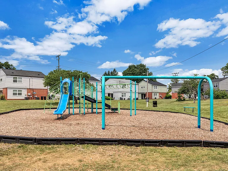 Melvin Park — Photo 42
