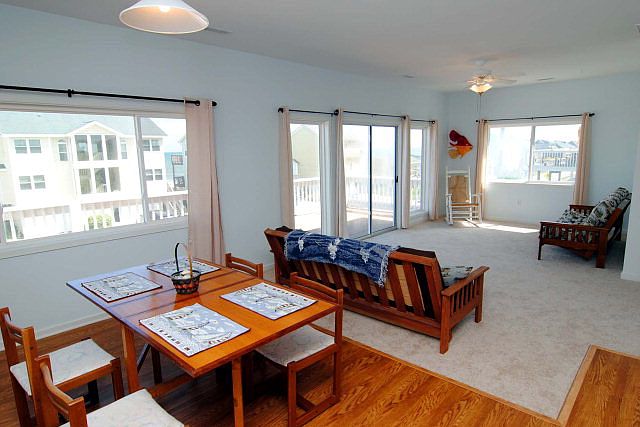 2nd image of 2503 S Shore Dr