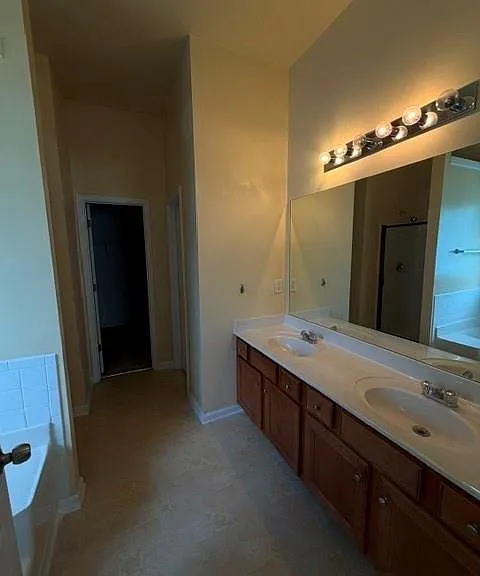 1020 Capstone Ct — Photo 21