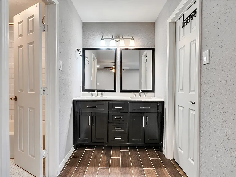 2554 Olympus Dr — Photo 25
