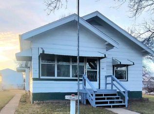 107 S Clark St, Viborg, SD 57070