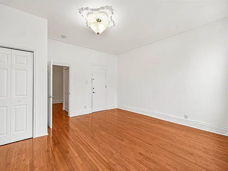 242 Palisade Ave #2 — Photo 9