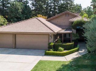 1599 Carolina Ave, Clovis, CA 93611