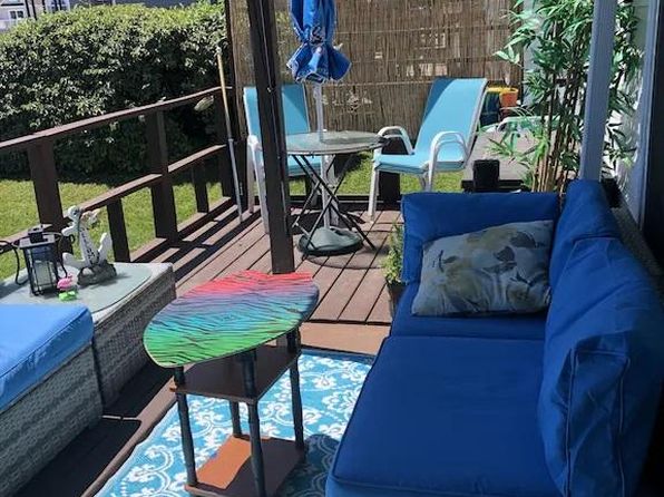 504 Lark Ln UNIT 4