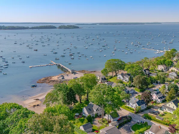 24 Town Landing Road, Falmouth, ME 04105