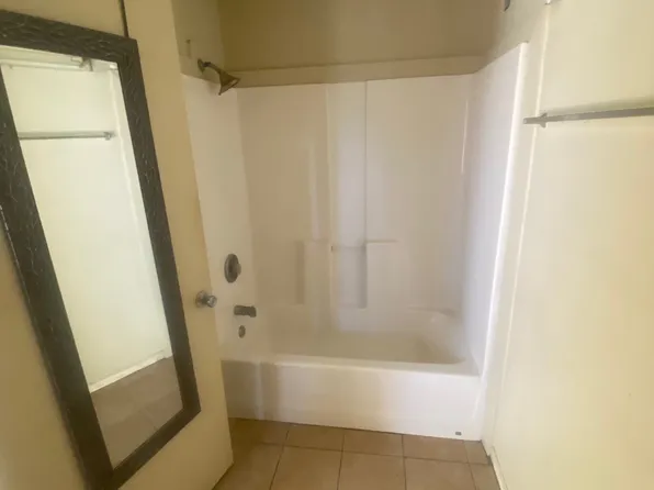 17914 Clark Ave #2, Bellflower, CA 90706