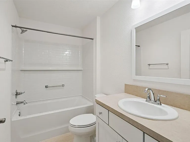 17548 Kuenher Ct — Photo 15