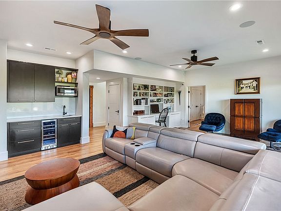 33rd image of 231 Keowee Turtlehead Rd