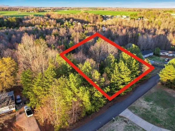 155 Jordan Ln #17, Statesville, NC 28677