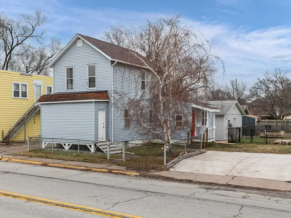 910 18th Ave, Rock Island, IL 61201