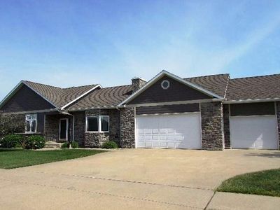 2528 Hemel Dr, Pella, IA, 50219