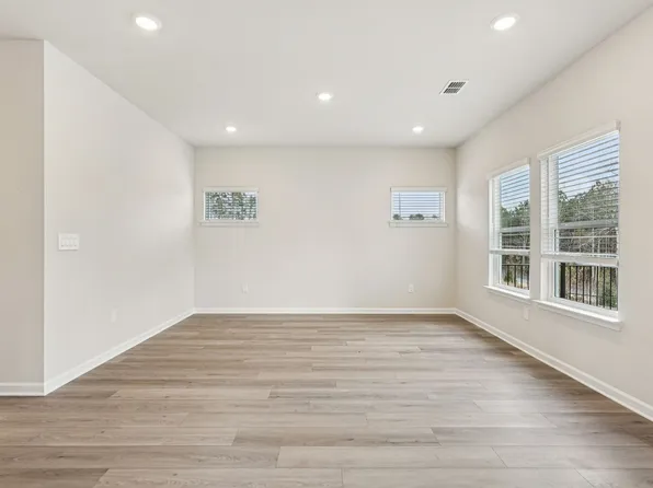 7212 Ensemble Ct, Fairburn, GA 30213