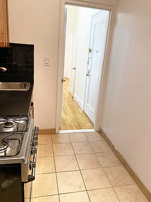 Rented by Waverly Realty Associates | media 2