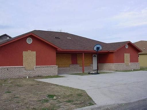 1st image of 7541-43 OAK CHASE