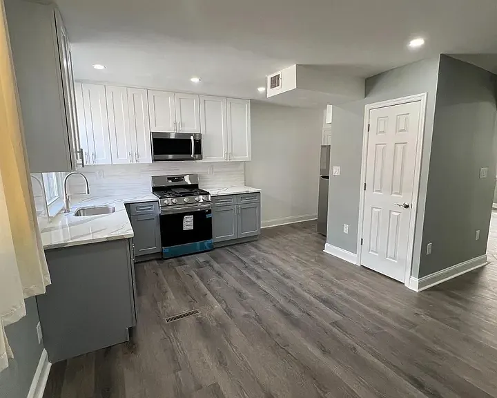 1353 Fanshawe St #1 — Photo 4