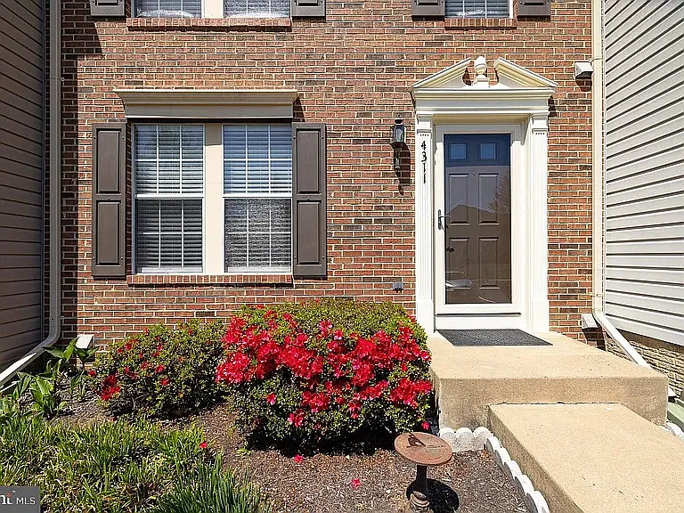 2 bed, 2.5 bath, 1756 sqft, $2,395 — Photo 4