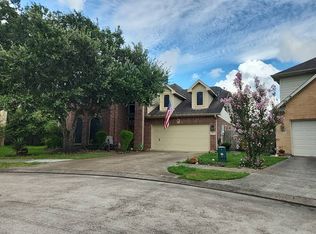 502 Brays Ct, Dickinson, TX 77539