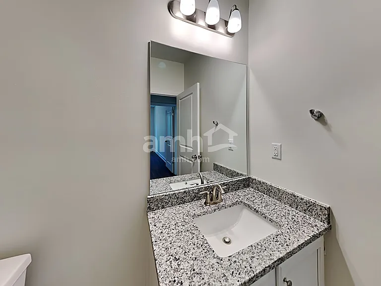 1330 Ashlyn Ct — Photo 12
