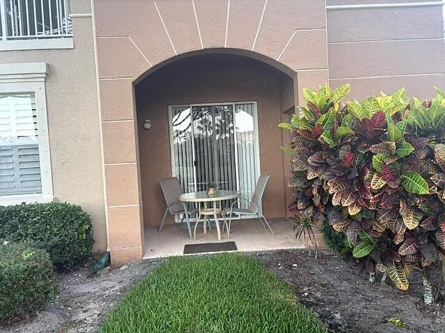 4870 Bonsai Cir #100 — Photo 31
