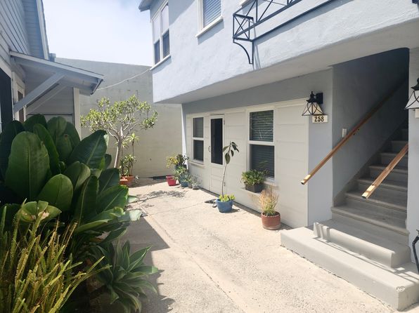 258 Center St #2